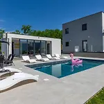 بيت ضيافة The View By 4*